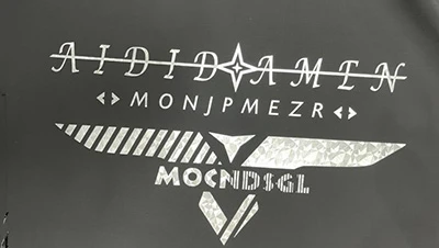 Referencia de la máquina de marcado láser de película de letras en la industr...
