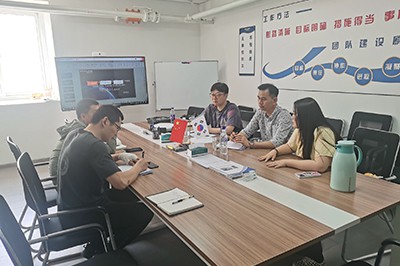 El equipo de investigación de silicio monocristalino coreano visitó MrJ-Laser...